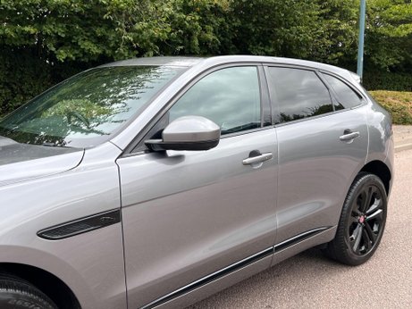 Jaguar F-Pace 2.0 D200 MHEV R-Dynamic HSE Auto AWD Euro 6 (s/s) 5dr 7