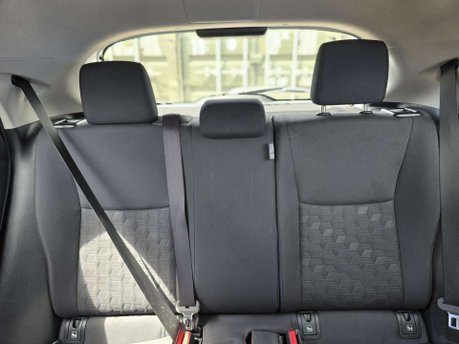 Toyota Yaris 1.5 VVT-h Icon Hatchback 5dr Petrol Hybrid E-CVT Euro 6 (s/s) (116 ps) 17