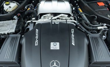 Mercedes-Benz AMG GT R PRO 52