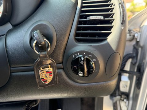 Porsche Boxster 2.7 986 2dr 81