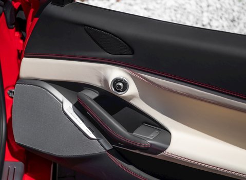 Ferrari Portofino 23