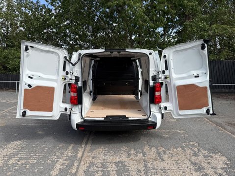 Vauxhall Vivaro L2H1 2900 SPORTIVE S/S 39