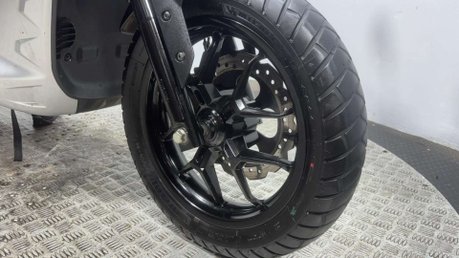 Aprilia SR GT 2022 18K NEW MOT 14BHP LEARNER SCOOTER HPI CLEAR 29