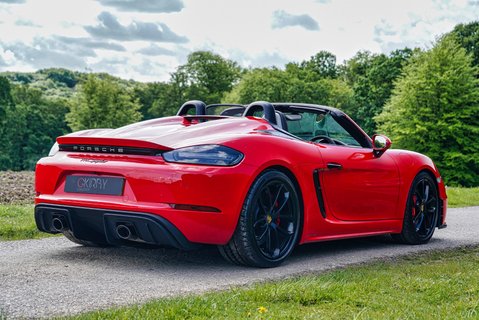 Porsche 718 SPYDER 6