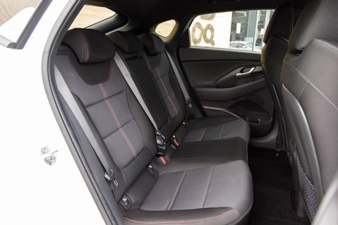 Hyundai i30 T-GDI FASTBACK N LINE MHEV 39