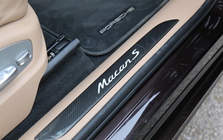 Porsche Macan S PDK - Pan Roof, Air Suspension, BOSE, Active Cruise 12