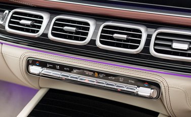 Mercedes-Benz GLS 600 First Class 23