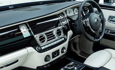 Rolls-Royce Ghost Series II 17