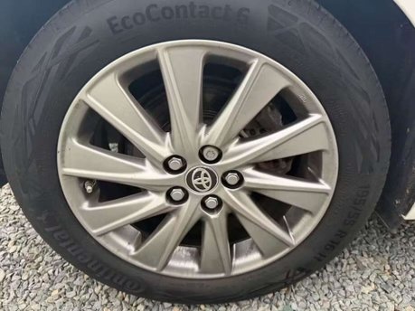 Toyota Yaris 1.5 VVT-h Icon Hatchback 5dr Petrol Hybrid E-CVT Euro 6 (s/s) (116 ps) 9