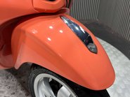 Piaggio Vespa Primavera 2018 ONLY 13K LONG MOT GREAT COLOUR SCHEME 125CC SCOOTER 30
