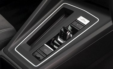 Volkswagen Golf 8 2.0 TDI Style 20