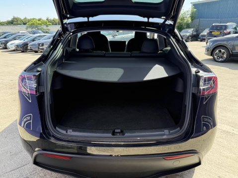 Tesla Model Y (Dual Motor) Long Range SUV 5dr Electric Auto 4WDE (384 bhp) 19