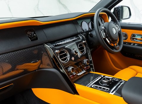 Rolls-Royce Cullinan Black Badge 22