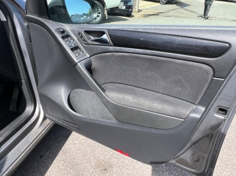 Volkswagen Golf 1.4 TSI Match DSG Euro 5 5dr 29