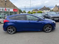 Ford Focus ST-LINE X 8