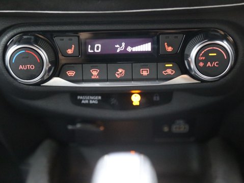 Nissan Juke 1.0 DIG-T Tekna+ DCT Auto Euro 6 (s/s) 5dr 17