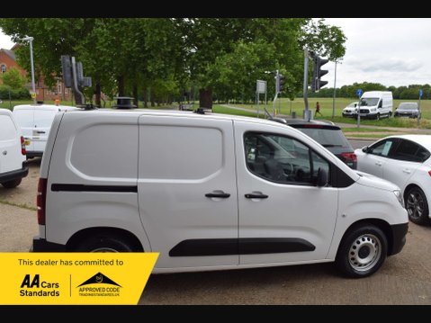 Vauxhall Combo 1.6 Combo 2300 Edition S/S 2