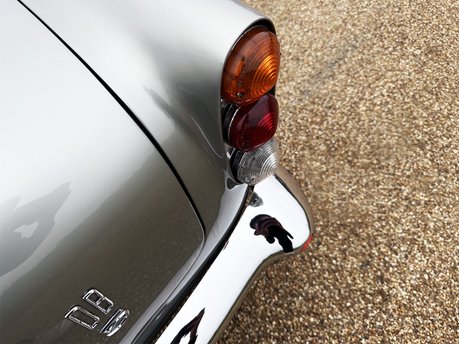 Aston Martin DB5 Superleggera 37