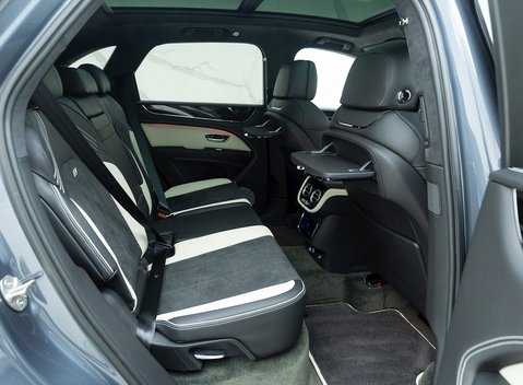 Bentley Bentayga V8 S 16