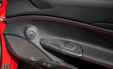 Ferrari 488 Spider 22