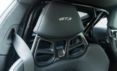 Porsche 911 GT3 (992) 13