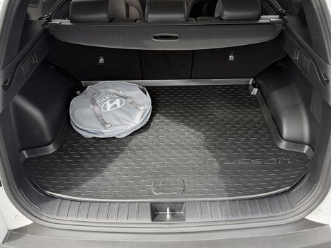 Hyundai TUCSON 1.6 TGDi Plug-in Hybrid Ultimate 5dr 4WD Auto 41