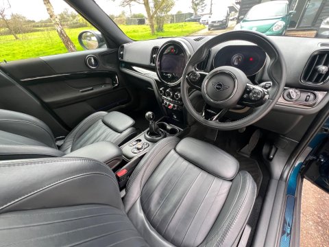 Mini Countryman COOPER BOARDWALK EDITION 37