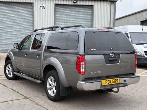 Nissan Navara 2.5 Navara Tekna dCi 4WD 5dr - NATIONAL DELIVERY* 7