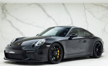 Porsche 911 (991.2) GT3 Touring 6