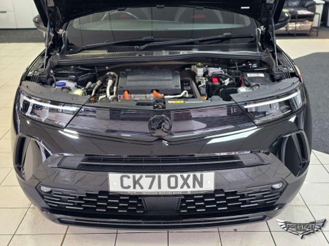 Vauxhall Mokka 50kWh SRi Nav Premium Auto 5dr 90