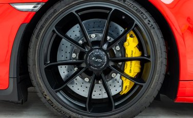 Porsche 911 GT3 (991.2) 23