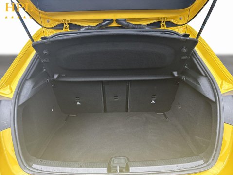 Mercedes-Benz A Class 1.3 A200h MHEV AMG Line (Executive) Hatchback 5dr Petrol Hybrid 7G-DCT Euro 21