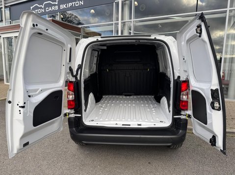 Peugeot Partner BLUEHDI PROFESSIONAL L1 11