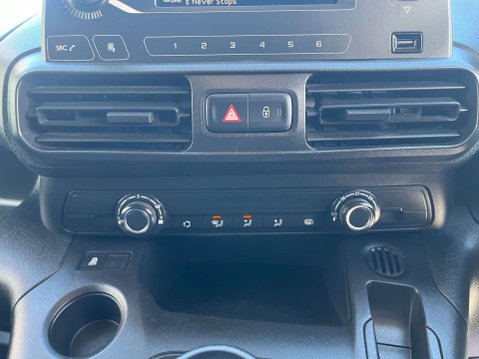 Vauxhall Combo 1.6 Combo 2000 Edition 23