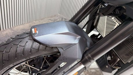 Zontes ZT 350 2023 12K NAKED SCRAMBLER STYLE MOT 9/27 A2 READY 9