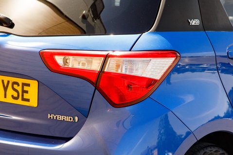 Toyota Yaris VVT-I Y20 9