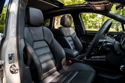 Porsche Macan GTS PDK 24