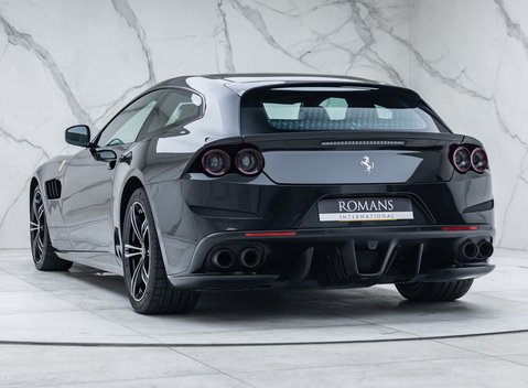 Ferrari GTC4 Lusso V12 7