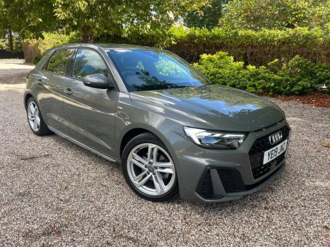 Audi A1 1.5 TFSI 35 S line Sportback Euro 6 (s/s) 5dr 1