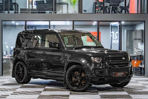Land Rover Defender P400e XS Edition 1