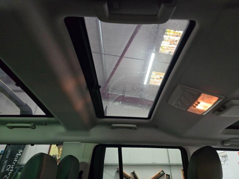 Land Rover Discovery 3.0 SD V6 HSE Auto 4WD Euro 5 5dr 21