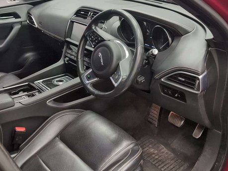 Jaguar F-Pace 2.0 F-PACE R-Sport AWD D Auto 4WD 5dr 22