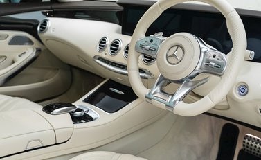 Mercedes-Benz S63 AMG Coupe 9