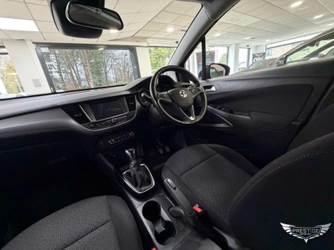 Vauxhall Crossland 1.2 Design SUV 5dr Petrol Manual Euro 6 (s/s) (83 ps) 48