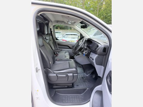 Peugeot Expert 2.0 BlueHDi 1400 Professional Standard Panel Van 6dr Diesel Manual MWB Euro 27