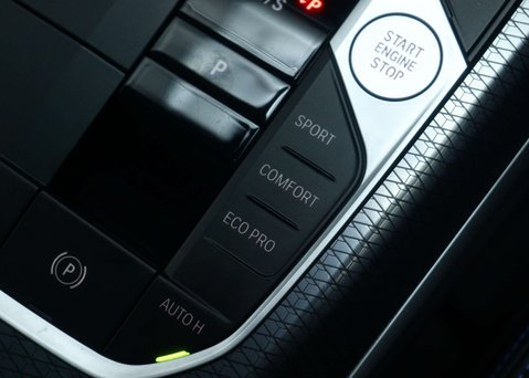 BMW 3 Series 2.0 320i M Sport Saloon 4dr Petrol Auto Euro 6 (s/s) (184 ps) 35