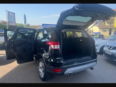 Ford Kuga 2.0 TDCi Titanium 2WD Euro 5 5dr 32