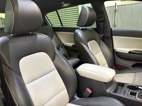 Kia Sportage 2.0 CRDi GT-Line S Auto AWD Euro 6 5dr 8