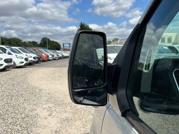 Ford Transit Custom SWB L1H1 Low Roof Limited 300 Air Con Alloys Sensors EURO 6 NO VAT 19