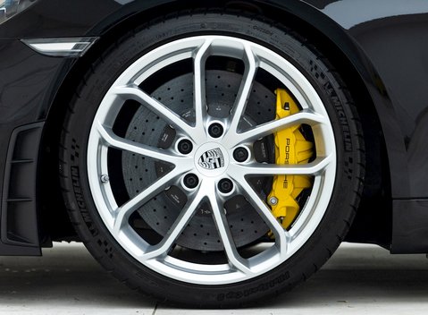 Porsche 718 Boxster Spyder 11